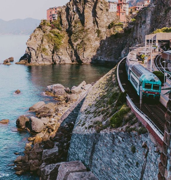 &#x39F; &#x3B3;&#x3CD;&#x3C1;&#x3BF;&#x3C2; &#x3C4;&#x3BF;&#x3C5; &#x3BA;&#x3CC;&#x3C3;&#x3BC;&#x3BF;&#x3C5; &#x3BC;&#x3B5; &#x3AD;&#x3BD;&#x3B1; &#x3C4;&#x3C1;&#x3AD;&#x3BD;&#x3BF;