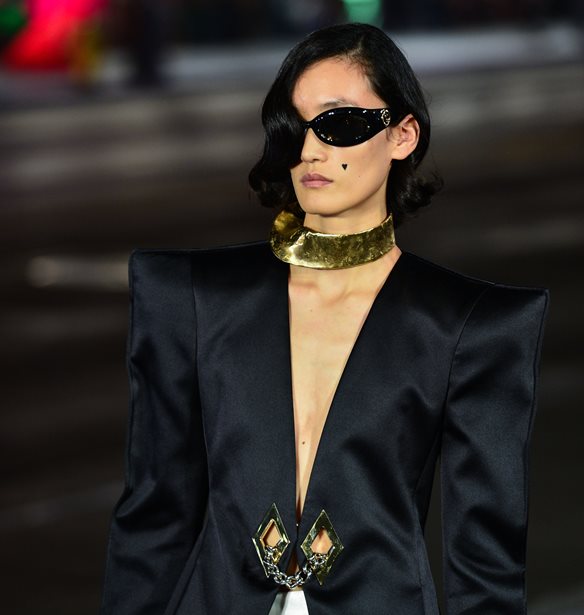 Gucci Love Parade | &#x397; &#x3CC;&#x3BB;&#x3BF; &#x3BC;&#x3C5;&#x3C3;&#x3C4;&#x3AE;&#x3C1;&#x3B9;&#x3BF; &#x3C0;&#x3C1;&#x3CC;&#x3C4;&#x3B1;&#x3C3;&#x3B7; &#x3BC;&#x3B1;&#x3BA;&#x3B9;&#x3B3;&#x3B9;&#x3AC;&#x3B6; &#x3C4;&#x3BF;&#x3C5; &#x3BF;&#x3AF;&#x3BA;&#x3BF;&#x3C5; &#x3C0;&#x3BF;&#x3C5; &#x3B8;&#x3B1; &#x3B5;&#x3BC;&#x3C0;&#x3BD;&#x3B5;&#x3CD;&#x3C3;&#x3B5;&#x3B9; &#x3C4;&#x3B9;&#x3C2; &#x3B3;&#x3B9;&#x3BF;&#x3C1;&#x3C4;&#x3B9;&#x3BD;&#x3AD;&#x3C2; &#x3B5;&#x3BC;&#x3C6;&#x3B1;&#x3BD;&#x3AF;&#x3C3;&#x3B5;&#x3B9;&#x3C2; &#x3C3;&#x3BF;&#x3C5;