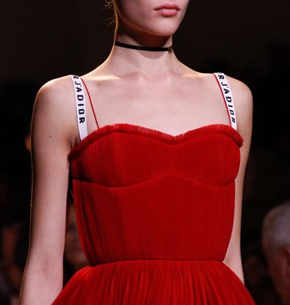 H &#x3B1;&#x3BD;&#x3BF;&#x3B9;&#x3BE;&#x3B9;&#x3AC;&#x3C4;&#x3B9;&#x3BA;&#x3B7; &#x3BA;&#x3B1;&#x3BC;&#x3C0;&#x3AC;&#x3BD;&#x3B9;&#x3B1; &#x3C4;&#x3BF;&#x3C5; Dior &#x3C0;&#x3C1;&#x3BF;&#x3C9;&#x3B8;&#x3B5;&#x3AF; &#x3C4;&#x3BF; female power