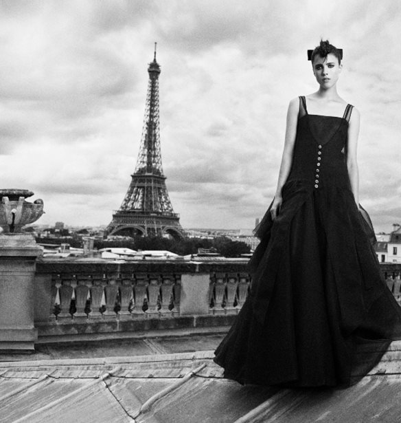Chanel FW21-22 | To preview film &#x3C4;&#x3B7;&#x3C2; haute couture collection &#x3C3;&#x3B5; &#x3C3;&#x3BA;&#x3B7;&#x3BD;&#x3BF;&#x3B8;&#x3B5;&#x3C3;&#x3AF;&#x3B1; Sofia Coppola