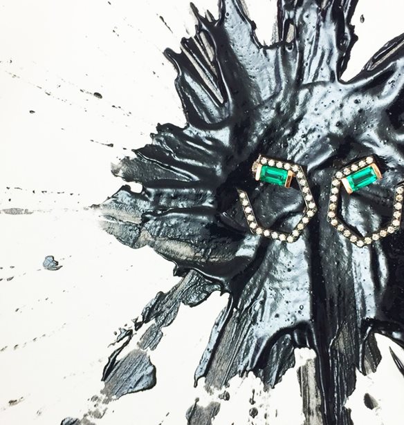 Ιδιαίτερα κοσμήματα σε ένα από τα πιο παλιά κοσμηματοπωλεία της Αθήνας