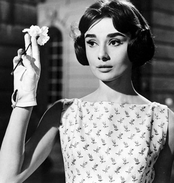 &#x3A0;&#x3C9;&#x3BB;&#x3B5;&#x3AF;&#x3C4;&#x3B1;&#x3B9; &#x3B7; &#x3B5;&#x3BD;&#x3C4;&#x3C5;&#x3C0;&#x3C9;&#x3C3;&#x3B9;&#x3B1;&#x3BA;&#x3AE; &#x3BC;&#x3BF;&#x3BD;&#x3BF;&#x3BA;&#x3B1;&#x3C4;&#x3BF;&#x3B9;&#x3BA;&#x3AF;&#x3B1; &#x3C4;&#x3B7;&#x3C2; Audrey Hepburn &#x3C3;&#x3C4;&#x3BF; Los Angeles
