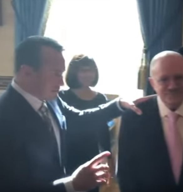 #MannequinChallenge: &#x39F; &#x3C0;&#x3C1;&#x3CE;&#x3C4;&#x3BF;&#x3C2; &#x3B4;&#x3B9;&#x3B4;&#x3AC;&#x3BE;&#x3B1;&#x3C2; &#x3C4;&#x3BF;&#x3C5; viral &#x3AE;&#x3C4;&#x3B1;&#x3BD;... &#x388;&#x3BB;&#x3BB;&#x3B7;&#x3BD;&#x3B1;&#x3C2; &#x3C3;&#x3BA;&#x3B7;&#x3BD;&#x3BF;&#x3B8;&#x3AD;&#x3C4;&#x3B7;&#x3C2;