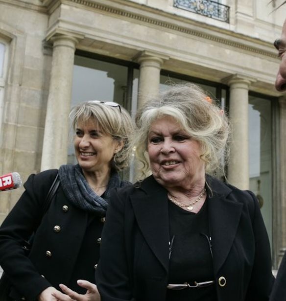 &quot;&#x394;&#x3B5;&#x3BD; &#x3BE;&#x3AD;&#x3C1;&#x3C9; &#x3C0;&#x3BF;&#x3B9;&#x3BF;&#x3C2; &#x3B7;&#x3BB;&#x3AF;&#x3B8;&#x3B9;&#x3BF;&#x3C2; &#x3C4;&#x3BF; &#x3BE;&#x3B5;&#x3BA;&#x3AF;&#x3BD;&#x3B7;&#x3C3;&#x3B5;&quot;: &#x397; Brigitte Bardot &#x3BE;&#x3B5;&#x3C3;&#x3C0;&#x3AC; &#x3B3;&#x3B9;&#x3B1; &#x3C4;&#x3B7;&#x3BD; &#x3B5;&#x3AF;&#x3B4;&#x3B7;&#x3C3;&#x3B7; &#x3C4;&#x3BF;&#x3C5; &#x3B8;&#x3B1;&#x3BD;&#x3AC;&#x3C4;&#x3BF;&#x3C5; &#x3C4;&#x3B7;&#x3C2;