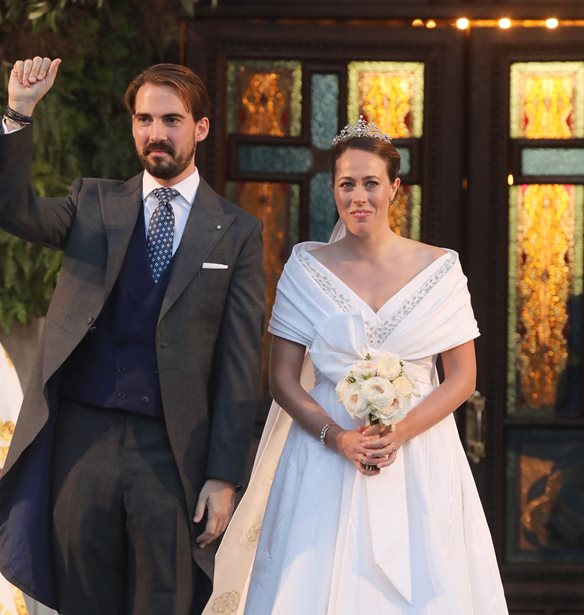 Nina Flohr | H &#x3C6;&#x3C9;&#x3C4;&#x3BF;&#x3B3;&#x3C1;&#x3B1;&#x3C6;&#x3AF;&#x3B1; &#x3B1;&#x3C0;&#x3CC; &#x3C4;&#x3BF; &#x3B3;&#x3AC;&#x3BC;&#x3BF; &#x3BC;&#x3B5; &#x3C4;&#x3BF;&#x3BD; &#x3A6;&#x3AF;&#x3BB;&#x3B9;&#x3C0;&#x3C0;&#x3BF; &#x393;&#x3BB;&#x3CD;&#x3BE;&#x3BC;&#x3C0;&#x3BF;&#x3C5;&#x3C1;&#x3B3;&#x3BA; &#x3C0;&#x3BF;&#x3C5; &#x3B1;&#x3C0;&#x3BF;&#x3BA;&#x3B1;&#x3BB;&#x3CD;&#x3C0;&#x3C4;&#x3B5;&#x3B9; &#x3C4;&#x3B7;&#x3BD; &#x3C0;&#x3B9;&#x3BF; &#x3CC;&#x3BC;&#x3BF;&#x3C1;&#x3C6;&#x3B7; &#x3BB;&#x3B5;&#x3C0;&#x3C4;&#x3BF;&#x3BC;&#x3AD;&#x3C1;&#x3B5;&#x3B9;&#x3B1; &#x3C4;&#x3BF;&#x3C5; &#x3BD;&#x3C5;&#x3C6;&#x3B9;&#x3BA;&#x3BF;&#x3CD; &#x3C4;&#x3B7;&#x3C2;