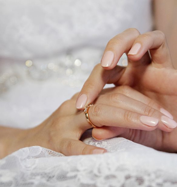 Bridal nails &#x27;24 | 5 &#x3C4;&#x3AC;&#x3C3;&#x3B5;&#x3B9;&#x3C2; &#x3BC;&#x3B1;&#x3BD;&#x3B9;&#x3BA;&#x3B9;&#x3BF;&#x3CD;&#x3C1; &#x3C0;&#x3BF;&#x3C5; &#x3BA;&#x3AC;&#x3B8;&#x3B5; &#x3C3;&#x3CD;&#x3B3;&#x3C7;&#x3C1;&#x3BF;&#x3BD;&#x3B7; bride to be &#x3C0;&#x3C1;&#x3AD;&#x3C0;&#x3B5;&#x3B9; &#x3BD;&#x3B1; &#x3B4;&#x3BF;&#x3BA;&#x3B9;&#x3BC;&#x3AC;&#x3C3;&#x3B5;&#x3B9; &#x3B3;&#x3B9;&#x3B1; &#x3C4;&#x3B7; &#x3BC;&#x3B5;&#x3B3;&#x3AC;&#x3BB;&#x3B7; &#x3BC;&#x3AD;&#x3C1;&#x3B1;