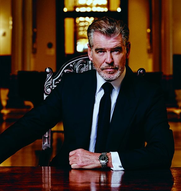 &#x39F; Pierce Brosnan &#x3BA;&#x3B9; &#x3CC;&#x3BB;&#x3B1; &#x3CC;&#x3BB;&#x3B1; &#x3CC;&#x3C3;&#x3B1; &#x3B8;&#x3B1; &#x3B2;&#x3C1;&#x3B5;&#x3B9;&#x3C2; &#x3C3;&#x3C4;&#x3BF; &#x3BD;&#x3AD;&#x3BF; Esquire