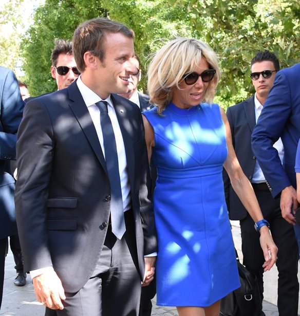Brigitte Macron | &#x391;&#x3C5;&#x3C4;&#x3AE; &#x3B5;&#x3AF;&#x3BD;&#x3B1;&#x3B9; &#x3B7; &#x3BA;&#x3B1;&#x3B8;&#x3B7;&#x3BC;&#x3B5;&#x3C1;&#x3B9;&#x3BD;&#x3AE; &#x3B4;&#x3C1;&#x3B1;&#x3C3;&#x3C4;&#x3B7;&#x3C1;&#x3B9;&#x3CC;&#x3C4;&#x3B7;&#x3C4;&#x3B1; &#x3C0;&#x3BF;&#x3C5; &#x3C4;&#x3B7;&#x3BD; &#x3BA;&#x3C1;&#x3B1;&#x3C4;&#x3AC; &#x3C3;&#x3B5; &#x3C6;&#x3CC;&#x3C1;&#x3BC;&#x3B1;