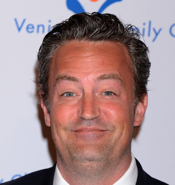 &#x3A4;&#x3BF; &#x3C4;&#x3C1;&#x3C5;&#x3C6;&#x3B5;&#x3C1;&#x3CC; &#x3B1;&#x3BD;&#x3C4;&#x3AF;&#x3BF; &#x3C4;&#x3B7;&#x3C2; Gwyneth Paltrow &#x3C3;&#x3C4;&#x3BF;&#x3BD; Matthew Perry | &quot;&#x3A6;&#x3B9;&#x3BB;&#x3B7;&#x3B8;&#x3AE;&#x3BA;&#x3B1;&#x3BC;&#x3B5; &#x3C3;&#x3B5; &#x3AD;&#x3BD;&#x3B1; &#x3C7;&#x3C9;&#x3C1;&#x3AC;&#x3C6;&#x3B9; &#x3B3;&#x3B5;&#x3BC;&#x3AC;&#x3C4;&#x3BF; &#x3C7;&#x3BF;&#x3C1;&#x3C4;&#x3AC;&#x3C1;&#x3B9;&quot;