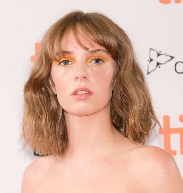 Maya Hawke: &#x397; &#x3BA;&#x3CC;&#x3C1;&#x3B7; &#x3C4;&#x3BF;&#x3C5; Ethan Hawke &#x3B5;&#x3AF;&#x3BD;&#x3B1;&#x3B9; style icon