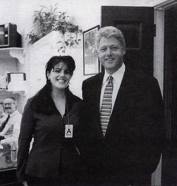 &#x3A4;&#x3BF; &#x3C3;&#x3BA;&#x3AC;&#x3BD;&#x3B4;&#x3B1;&#x3BB;&#x3BF; &#x3C4;&#x3BF;&#x3C5; Bill Clinton &#x3BC;&#x3B5; &#x3C4;&#x3B7; M&#x3BF;nica Lewinsky &#x3B1;&#x3BD;&#x3B1;&#x3B2;&#x3B9;&#x3CE;&#x3BD;&#x3B5;&#x3B9; &#x3C3;&#x3C4;&#x3B7; &#x3BD;&#x3AD;&#x3B1; &#x3C3;&#x3B5;&#x3B6;&#x3CC;&#x3BD; &#x3C4;&#x3BF;&#x3C5; &#x391;merican Crime Story