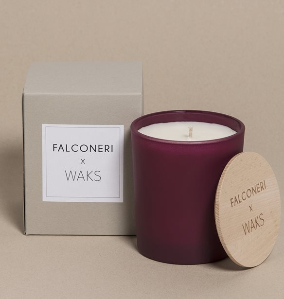 Falconeri X Waks | &#x39C;&#x3B9;&#x3B1; &#x3C3;&#x3C5;&#x3BD;&#x3AD;&#x3C1;&#x3B3;&#x3B5;&#x3B9;&#x3B1; &#x3BC;&#x3B5; &#x3AC;&#x3C1;&#x3C9;&#x3BC;&#x3B1; Pure Cashmere