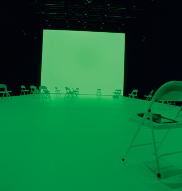 Η Bottega Veneta έδωσε στη δημοσιότητα το σόου "Salon 01" για τη SS21 συλλογή της