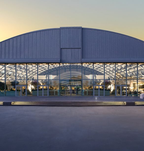 &#x3A4;&#x3B9; &#x3B5;&#x3AF;&#x3BD;&#x3B1;&#x3B9; &#x3C4;&#x3BF; The Ellinikon Experience Centre &#x3B3;&#x3B9;&#x3B1; &#x3C4;&#x3BF; &#x3BF;&#x3C0;&#x3BF;&#x3AF;&#x3BF; &#x3BC;&#x3B9;&#x3BB;&#x3BF;&#x3CD;&#x3BD; &#x3CC;&#x3BB;&#x3BF;&#x3B9;;