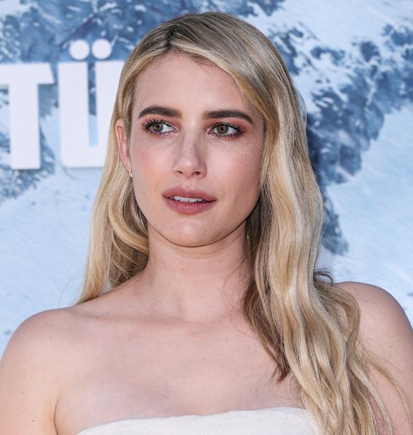 &#x397; &#x3B1;&#x3B3;&#x3B1;&#x3C0;&#x3B7;&#x3BC;&#x3AD;&#x3BD;&#x3B7; &#x3BC;&#x3AC;&#x3C3;&#x3BA;&#x3B1;&#x3C1;&#x3B1; &#x3C4;&#x3B7;&#x3C2; Emma Roberts &#x3B3;&#x3B9;&#x3B1; &#x3B5;&#x3BA;&#x3C0;&#x3BB;&#x3B7;&#x3BA;&#x3C4;&#x3B9;&#x3BA;&#x3AD;&#x3C2; &#x3B2;&#x3BB;&#x3B5;&#x3C6;&#x3B1;&#x3C1;&#x3AF;&#x3B4;&#x3B5;&#x3C2;