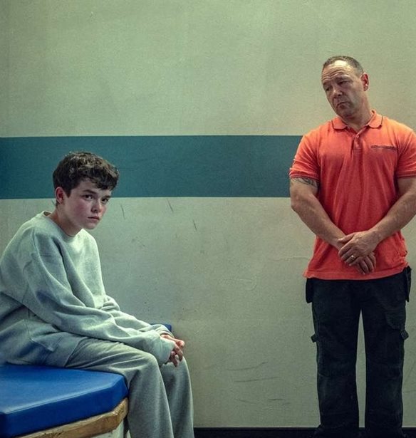 Adolescence | &#x397; &#x3B4;&#x3B5;&#x3CD;&#x3C4;&#x3B5;&#x3C1;&#x3B7; &#x3C3;&#x3B5;&#x3B6;&#x3CC;&#x3BD; &#x3B8;&#x3B1; &#x3AD;&#x3C7;&#x3B5;&#x3B9; &#x3C0;&#x3C1;&#x3C9;&#x3C4;&#x3B1;&#x3B3;&#x3C9;&#x3BD;&#x3AF;&#x3C3;&#x3C4;&#x3C1;&#x3B9;&#x3B1; &#x3BC;&#x3AF;&#x3B1; &#x3AD;&#x3C6;&#x3B7;&#x3B2;&#x3B7;;
