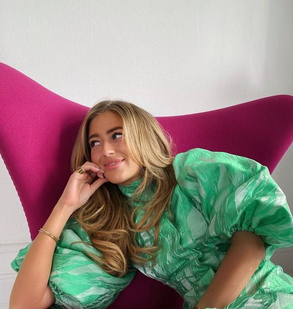 Fashion Challenge | To brand Ganni &#x3C3;&#x3B5; &#x3C0;&#x3C1;&#x3BF;&#x3BA;&#x3B1;&#x3BB;&#x3B5;&#x3AF; &#x3BD;&#x3B1; &#x3BC;&#x3BF;&#x3B9;&#x3C1;&#x3B1;&#x3C3;&#x3C4;&#x3B5;&#x3AF;&#x3C2; &#x3C4;&#x3BF; #WFH look &#x3C3;&#x3BF;&#x3C5;