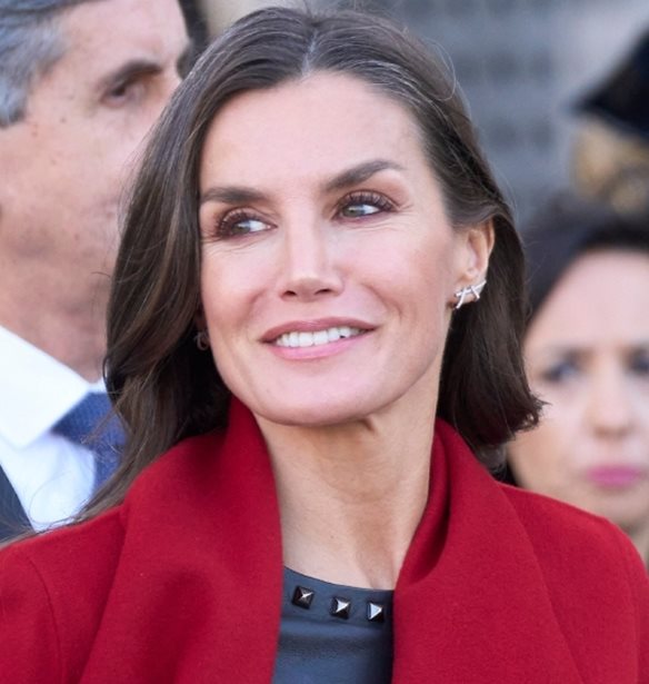 &#x397; &#x3B2;&#x3B1;&#x3C3;&#x3AF;&#x3BB;&#x3B9;&#x3C3;&#x3C3;&#x3B1; Letizia &#x3BC;&#x3B5; &#x3B5;&#x3BC;&#x3C0;&#x3C1;&#x3B9;&#x3BC;&#x3AD; &#x3C6;&#x3CC;&#x3C1;&#x3B5;&#x3BC;&#x3B1; Mango &#x3BA;&#x3B1;&#x3B9; &#x3C4;&#x3BF; &#x3C0;&#x3B9;&#x3BF; &#x3C9;&#x3C1;&#x3B1;&#x3AF;&#x3BF; &#x3C0;&#x3B1;&#x3BB;&#x3C4;&#x3CC; &#x3B3;&#x3B9;&#x3B1; &#x3C7;&#x3B5;&#x3B9;&#x3BC;&#x3CE;&#x3BD;&#x3B1;