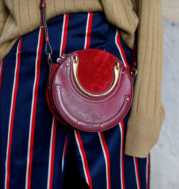 Circle bags: Γιατί οι στρογγυλές τσάντες είναι το επόμενο must-have