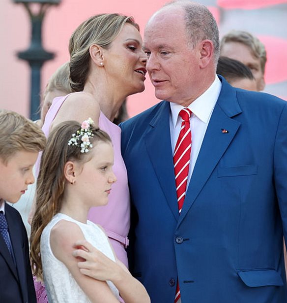 &#x391;&#x3C0;&#x3CC; &#x3C4;&#x3B7; Charlene &#x3BA;&#x3B1;&#x3B9; &#x3C4;&#x3B7;&#x3BD; &#x39A;&#x3B1;&#x3C1;&#x3BF;&#x3BB;&#x3AF;&#x3BD;&#x3B1; &#x3C4;&#x3BF;&#x3C5; &#x39C;&#x3BF;&#x3BD;&#x3B1;&#x3BA;&#x3CC; &#x3BC;&#x3AD;&#x3C7;&#x3C1;&#x3B9; &#x3C4;&#x3B7;&#x3BD; Beatrice Borromeo | O&#x3B9; &#x3B5;&#x3BC;&#x3C6;&#x3B1;&#x3BD;&#x3AF;&#x3C3;&#x3B5;&#x3B9;&#x3C2; &#x3C3;&#x3C4;&#x3B7; &#x3B4;&#x3B5;&#x3BE;&#x3AF;&#x3C9;&#x3C3;&#x3B7; &#x3B3;&#x3B9;&#x3B1; &#x3C4;&#x3B7;&#x3BD; 20&#x3AE; &#x3B5;&#x3C0;&#x3AD;&#x3C4;&#x3B5;&#x3B9;&#x3BF; &#x3C4;&#x3BF;&#x3C5; &#x391;&#x3BB;&#x3B2;&#x3AD;&#x3C1;&#x3C4;&#x3BF;&#x3C5; &#x3C3;&#x3C4;&#x3BF;&#x3BD; &#x3B8;&#x3C1;&#x3CC;&#x3BD;&#x3BF;