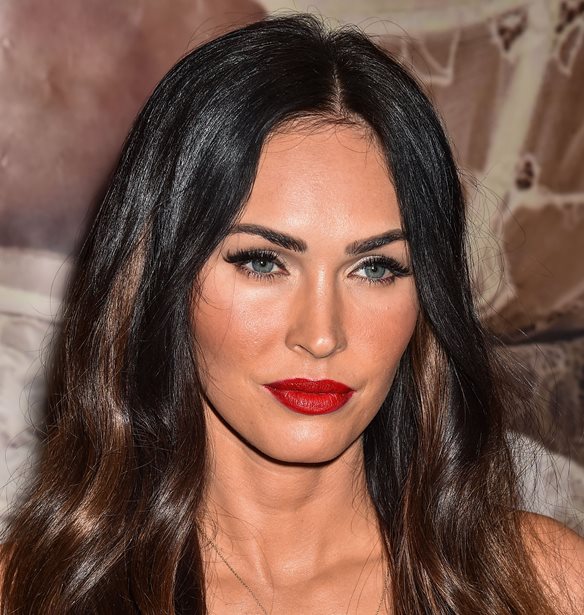 H Megan Fox &#x3B5;&#x3BE;&#x3AD;&#x3B4;&#x3C9;&#x3C3;&#x3B5; &#x3C4;&#x3B7;&#x3BD; &#x3C0;&#x3C1;&#x3CE;&#x3C4;&#x3B7; &#x3C4;&#x3B7;&#x3C2; &#x3C0;&#x3BF;&#x3B9;&#x3B7;&#x3C4;&#x3B9;&#x3BA;&#x3AE; &#x3C3;&#x3C5;&#x3BB;&#x3BB;&#x3BF;&#x3B3;&#x3AE;!