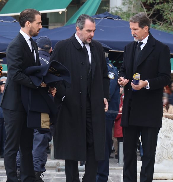 Το τελευταίο αντίο στην Ειρήνη | Οι αφίξεις στη Μητρόπολη Αθηνών