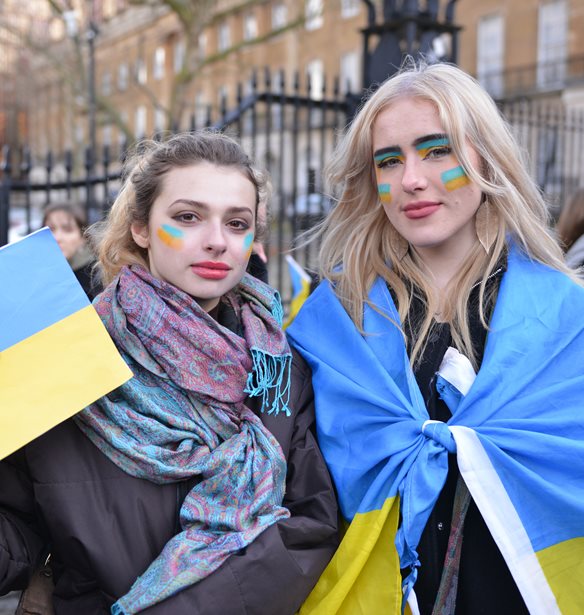 O &#x3BA;&#x3CC;&#x3C3;&#x3BC;&#x3BF;&#x3C2; &#x3BB;&#x3AD;&#x3B5;&#x3B9; &quot;&#x3CC;&#x3C7;&#x3B9;&quot; &#x3C3;&#x3C4;&#x3BF;&#x3BD; &#x3C0;&#x3CC;&#x3BB;&#x3B5;&#x3BC;&#x3BF; | &#x395;&#x3B9;&#x3BA;&#x3CC;&#x3BD;&#x3B5;&#x3C2; &#x3B1;&#x3C0;&#x3CC; &#x3C4;&#x3B9;&#x3C2; &#x3B4;&#x3B9;&#x3B1;&#x3B4;&#x3B7;&#x3BB;&#x3CE;&#x3C3;&#x3B5;&#x3B9;&#x3C2; &#x3BA;&#x3B1;&#x3C4;&#x3AC; &#x3C4;&#x3B7;&#x3C2; &#x3C1;&#x3C9;&#x3C3;&#x3B9;&#x3BA;&#x3AE;&#x3C2; &#x3B5;&#x3B9;&#x3C3;&#x3B2;&#x3BF;&#x3BB;&#x3AE;&#x3C2; &#x3C3;&#x3C4;&#x3B7;&#x3BD; &#x39F;&#x3C5;&#x3BA;&#x3C1;&#x3B1;&#x3BD;&#x3AF;&#x3B1;