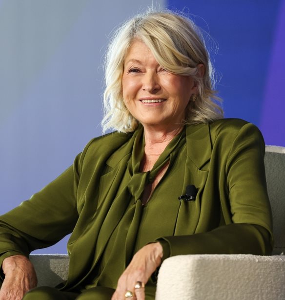 Martha Stewart | &#x39A;&#x3C5;&#x3BA;&#x3BB;&#x3BF;&#x3C6;&#x3CC;&#x3C1;&#x3B7;&#x3C3;&#x3B5; &#x3C4;&#x3B7; &#x3B4;&#x3B9;&#x3BA;&#x3AE; &#x3C4;&#x3B7;&#x3C2; skincare &#x3C3;&#x3B5;&#x3B9;&#x3C1;&#x3AC; &#x3BC;&#x3B5; &#x3BF;&#x3BB;&#x3B9;&#x3C3;&#x3C4;&#x3B9;&#x3BA;&#x3AC; &#x3C0;&#x3C1;&#x3BF;&#x3CA;&#x3CC;&#x3BD;&#x3C4;&#x3B1; &#x3C0;&#x3B5;&#x3C1;&#x3B9;&#x3C0;&#x3BF;&#x3AF;&#x3B7;&#x3C3;&#x3B7;&#x3C2;