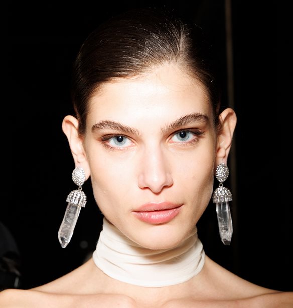 Αυτό το makeup με SPF κοστίζει λιγότερο από 15 ευρώ και χαρίζει τέλεια επιδερμίδα