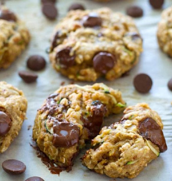 Μπισκότα βρόμης με σοκολάτα, μπανάνα και κρυμμένο κολοκυθάκι!