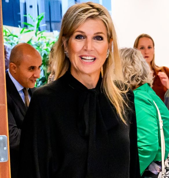 &#x392;&#x3B1;&#x3C3;&#x3AF;&#x3BB;&#x3B9;&#x3C3;&#x3C3;&#x3B1; Maxima | &#x39C;&#x3B5; &#x3C6;&#x3BF;&#x3CD;&#x3C3;&#x3C4;&#x3B1; &#x3B1;&#x3C0;&#x3CC; &#x3C4;&#x3B7; Massimo Dutti &#x3C0;&#x3BF;&#x3C5; &#x3B5;&#x3AF;&#x3BD;&#x3B1;&#x3B9; &#x3B9;&#x3B4;&#x3B1;&#x3BD;&#x3B9;&#x3BA;&#x3AE; &#x3B3;&#x3B9;&#x3B1; &#x3C4;&#x3B1; quiet luxury looks &#x3C4;&#x3BF;&#x3C5; &#x3C6;&#x3B8;&#x3B9;&#x3BD;&#x3BF;&#x3C0;&#x3CE;&#x3C1;&#x3BF;&#x3C5;