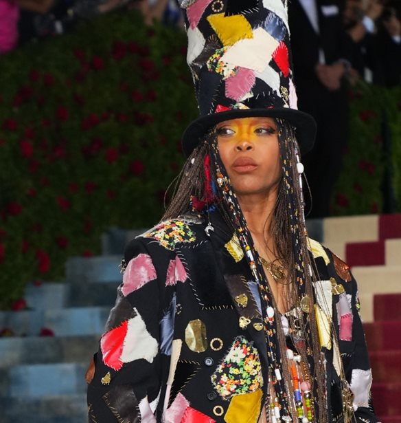 Erykah Badu | &#x3A0;&#x3BF;&#x3B9;&#x3B1; &#x3B5;&#x3AF;&#x3BD;&#x3B1;&#x3B9; &#x3B7; &#x3BA;&#x3B1;&#x3BB;&#x3BB;&#x3B9;&#x3C4;&#x3AD;&#x3C7;&#x3BD;&#x3B9;&#x3B4;&#x3B1; &#x3C0;&#x3BF;&#x3C5; &#x3BA;&#x3AD;&#x3C1;&#x3B4;&#x3B9;&#x3C3;&#x3B5; &#x3C4;&#x3BF; &#x3B2;&#x3C1;&#x3B1;&#x3B2;&#x3B5;&#x3AF;&#x3BF; &quot;Style Icon&quot; &#x3C3;&#x3C4;&#x3B1; CFDA awards