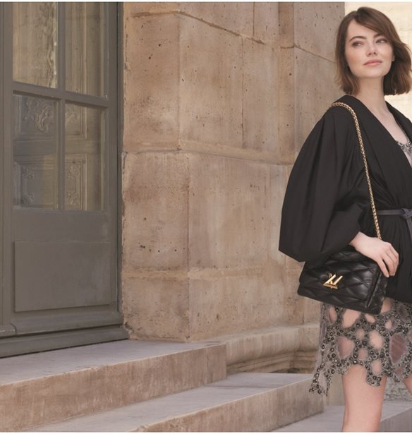 H Fall - Winter 2023 &#x3BA;&#x3B1;&#x3BC;&#x3C0;&#x3AC;&#x3BD;&#x3B9;&#x3B1; &#x3C4;&#x3B7;&#x3C2; Louis Vuitton &#x3BC;&#x3B5; &#x3C0;&#x3C1;&#x3C9;&#x3C4;&#x3B1;&#x3B3;&#x3C9;&#x3BD;&#x3AF;&#x3C3;&#x3C4;&#x3C1;&#x3B9;&#x3B1; &#x3C4;&#x3B7;&#x3BD; Emma Stone