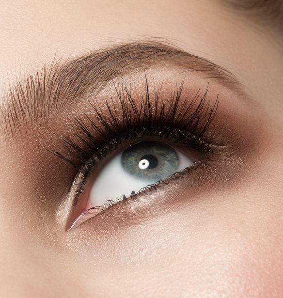 &#x397; mascara &#x3C0;&#x3BF;&#x3C5; &#x3C7;&#x3B1;&#x3C1;&#x3AF;&#x3B6;&#x3B5;&#x3B9; &#x3C4;&#x3BF; &#x3C0;&#x3B9;&#x3BF; &#x3B5;&#x3BD;&#x3C4;&#x3C5;&#x3C0;&#x3C9;&#x3C3;&#x3B9;&#x3B1;&#x3BA;&#x3CC;, voluminous &#x3B1;&#x3C0;&#x3BF;&#x3C4;&#x3AD;&#x3BB;&#x3B5;&#x3C3;&#x3BC;&#x3B1; &#x3C3;&#x3C4;&#x3B9;&#x3C2; &#x3B2;&#x3BB;&#x3B5;&#x3C6;&#x3B1;&#x3C1;&#x3AF;&#x3B4;&#x3B5;&#x3C2;