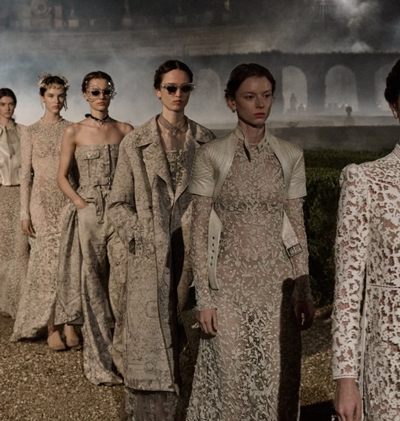 Dior Cruise 2026 | &#x39C;&#x3AF;&#x3B1; &#x3C3;&#x3C5;&#x3BB;&#x3BB;&#x3BF;&#x3B3;&#x3AE; &#x3B1;&#x3C6;&#x3B9;&#x3B5;&#x3C1;&#x3C9;&#x3BC;&#x3AD;&#x3BD;&#x3B7; &#x3C3;&#x3C4;&#x3B7;&#x3BD; &#x3B1;&#x3B9;&#x3CE;&#x3BD;&#x3B9;&#x3B1; &#x3B3;&#x3BF;&#x3B7;&#x3C4;&#x3B5;&#x3AF;&#x3B1; &#x3C4;&#x3B7;&#x3C2; &#x3A1;&#x3CE;&#x3BC;&#x3B7;&#x3C2;