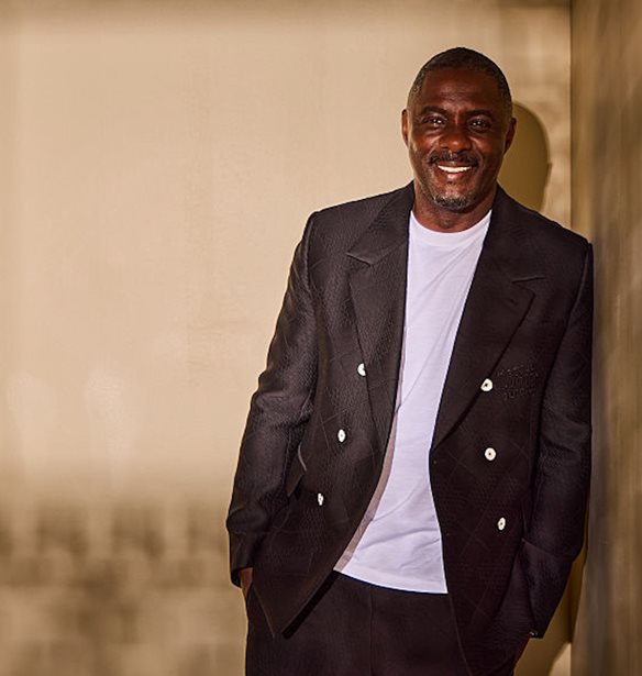 &#x395;&#x3B3;&#x3BA;&#x3B1;&#x3C4;&#x3B1;&#x3BB;&#x3B5;&#x3AF;&#x3C0;&#x3B5;&#x3B9; &#x3C4;&#x3B7;&#x3BD; &#x3C5;&#x3C0;&#x3BF;&#x3BA;&#x3C1;&#x3B9;&#x3C4;&#x3B9;&#x3BA;&#x3AE; &#x3BF; Idris Elba;