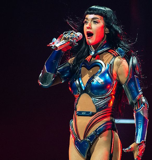 Katy Perry | &#x395;&#x3C0;&#x3B9;&#x3B2;&#x3B5;&#x3B2;&#x3B1;&#x3AF;&#x3C9;&#x3C3;&#x3B5; &#x3C4;&#x3B7; &#x3C3;&#x3C7;&#x3AD;&#x3C3;&#x3B7; &#x3C4;&#x3B7;&#x3C2; &#x3BC;&#x3B5; &#x3C4;&#x3BF;&#x3BD; Justin Trudeau;