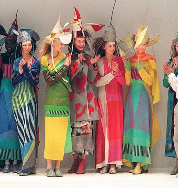 Issey Miyake | &#x39F; &#x3C3;&#x3C7;&#x3B5;&#x3B4;&#x3B9;&#x3B1;&#x3C3;&#x3C4;&#x3AE;&#x3C2; &#x3C0;&#x3BF;&#x3C5; &#x3B4;&#x3B5;&#x3BD; &#x3C3;&#x3C4;&#x3B1;&#x3BC;&#x3AC;&#x3C4;&#x3B7;&#x3C3;&#x3B5; &#x3C0;&#x3BF;&#x3C4;&#x3AD; &#x3BD;&#x3B1; &#x3BA;&#x3B1;&#x3B9;&#x3BD;&#x3BF;&#x3C4;&#x3BF;&#x3BC;&#x3B5;&#x3AF;
