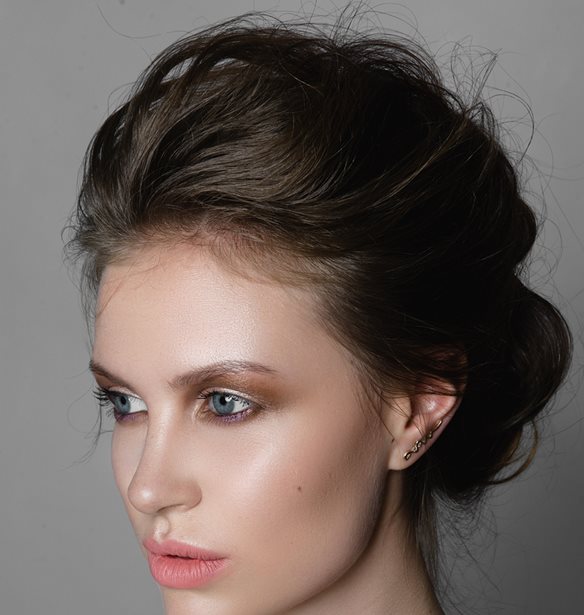 Nude lips | To trend &#x3C0;&#x3BF;&#x3C5; &#x3B5;&#x3BD;&#x3B8;&#x3BF;&#x3C5;&#x3C3;&#x3B9;&#x3AC;&#x3B6;&#x3B5;&#x3B9; &#x3CC;&#x3BB;&#x3B5;&#x3C2; &#x3C4;&#x3B9;&#x3C2; beauty addicts