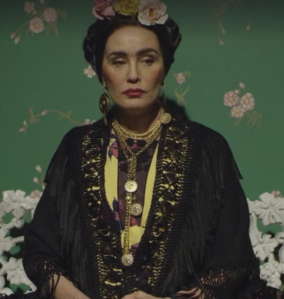 H Jessica Lange &#x3BC;&#x3B5;&#x3C4;&#x3B1;&#x3BC;&#x3BF;&#x3C1;&#x3C6;&#x3CE;&#x3BD;&#x3B5;&#x3C4;&#x3B1;&#x3B9; &#x3C3;&#x3B5; 8 &#x3B5;&#x3BC;&#x3B2;&#x3BB;&#x3B7;&#x3BC;&#x3B1;&#x3C4;&#x3B9;&#x3BA;&#x3AD;&#x3C2; &#x3B3;&#x3C5;&#x3BD;&#x3B1;&#x3AF;&#x3BA;&#x3B5;&#x3C2; &#x3C0;&#x3BF;&#x3C5; &#x3AD;&#x3B3;&#x3C1;&#x3B1;&#x3C8;&#x3B1;&#x3BD; &#x3B9;&#x3C3;&#x3C4;&#x3BF;&#x3C1;&#x3AF;&#x3B1;