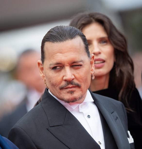 Johnny Depp | &#x3A3;&#x3B5; &#x3C3;&#x3C7;&#x3AD;&#x3C3;&#x3B7; &#x3BC;&#x3B5; 28&#x3C7;&#x3C1;&#x3BF;&#x3BD;&#x3BF; &#x3BC;&#x3BF;&#x3BD;&#x3C4;&#x3AD;&#x3BB;&#x3BF; - &#x3A0;&#x3BF;&#x3B9;&#x3B1; &#x3B5;&#x3AF;&#x3BD;&#x3B1;&#x3B9; &#x3B7; &#x3B3;&#x3C5;&#x3BD;&#x3B1;&#x3AF;&#x3BA;&#x3B1; &#x3C0;&#x3BF;&#x3C5; &#x3C6;&#x3B7;&#x3BC;&#x3BF;&#x3BB;&#x3BF;&#x3B3;&#x3B5;&#x3AF;&#x3C4;&#x3B1;&#x3B9; &#x3CC;&#x3C4;&#x3B9; &#x3C4;&#x3BF;&#x3C5; &quot;&#x3AD;&#x3BA;&#x3BB;&#x3B5;&#x3C8;&#x3B5;&quot; &#x3C4;&#x3B7;&#x3BD; &#x3BA;&#x3B1;&#x3C1;&#x3B4;&#x3B9;&#x3AC;