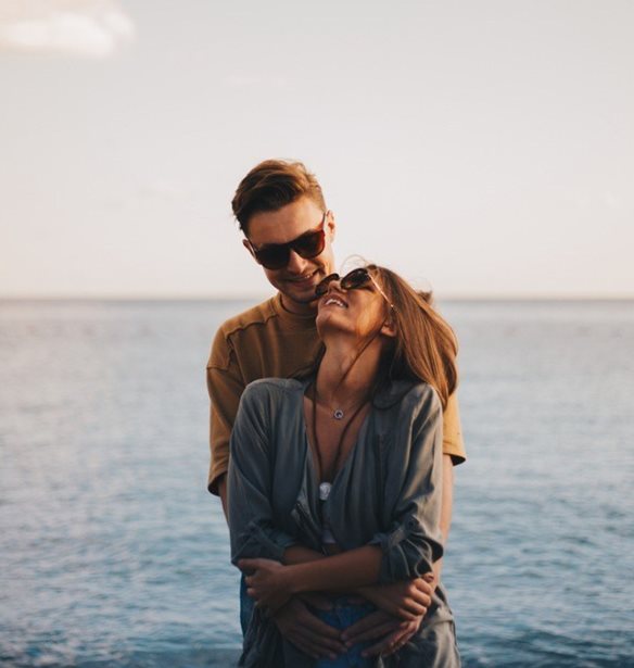 &#x39A;&#x3B1;&#x3BB;&#x3BF;&#x3BA;&#x3B1;&#x3B9;&#x3C1;&#x3B9;&#x3BD;&#x3AE; &#x3C3;&#x3C7;&#x3AD;&#x3C3;&#x3B7;: &#x38C;&#x3C3;&#x3B1; &#x3C0;&#x3C1;&#x3AD;&#x3C0;&#x3B5;&#x3B9; &#x3BD;&#x3B1; &#x3BE;&#x3AD;&#x3C1;&#x3B5;&#x3B9;&#x3C2; &#x3B1;&#x3BD; &#x3B3;&#x3BD;&#x3C9;&#x3C1;&#x3AF;&#x3C3;&#x3B5;&#x3B9;&#x3C2; &#x3C4;&#x3BF;&#x3BD; &#x3AD;&#x3C1;&#x3C9;&#x3C4;&#x3B1; &#x3C3;&#x3C4;&#x3B9;&#x3C2; &#x3B4;&#x3B9;&#x3B1;&#x3BA;&#x3BF;&#x3C0;&#x3AD;&#x3C2;