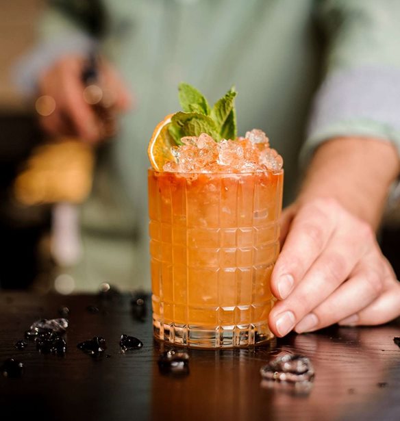 &#x39A;&#x3AC;&#x3C0;&#x3BF;&#x3B9;&#x3B5;&#x3C2; &#x3B2;&#x3B1;&#x3C3;&#x3B9;&#x3BA;&#x3AD;&#x3C2; &#x3B3;&#x3BD;&#x3CE;&#x3C3;&#x3B5;&#x3B9;&#x3C2; &#x3B3;&#x3B9;&#x3B1; &#x3C4;&#x3BF; &#x3C1;&#x3BF;&#x3CD;&#x3BC;&#x3B9;, &#x3C0;&#x3C1;&#x3B9;&#x3BD; &#x3C4;&#x3BF; &#x3B5;&#x3C0;&#x3CC;&#x3BC;&#x3B5;&#x3BD;&#x3BF; cocktail