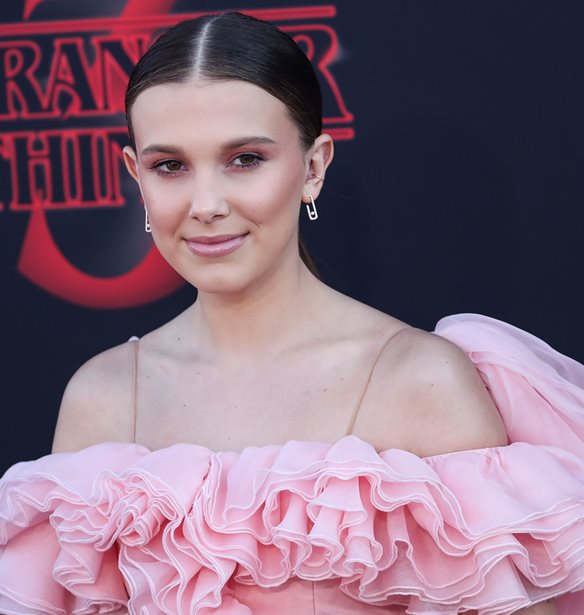 &quot;&#x39C;&#x3AF;&#x3B1; &#x3B1;&#x3B3;&#x3B5;&#x3BD;&#x3AE;&#x3C2; &#x3B5;&#x3BB;&#x3B9;&#x3C4;&#x3AF;&#x3C3;&#x3C4;&#x3C1;&#x3B9;&#x3B1;&quot; | &#x397; &#x3C3;&#x3C5;&#x3BC;&#x3C0;&#x3B5;&#x3C1;&#x3B9;&#x3C6;&#x3BF;&#x3C1;&#x3AC; &#x3C4;&#x3B7;&#x3C2; Millie Bobby Brown &#x3C0;&#x3BF;&#x3C5; &#x3B5;&#x3BE;&#x3B1;&#x3B3;&#x3C1;&#x3AF;&#x3C9;&#x3C3;&#x3B5; &#x3C4;&#x3BF;&#x3C5;&#x3C2; &#x3B8;&#x3B1;&#x3C5;&#x3BC;&#x3B1;&#x3C3;&#x3C4;&#x3AD;&#x3C2; &#x3C4;&#x3B7;&#x3C2;