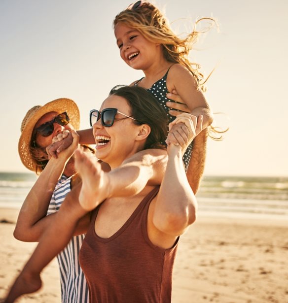 All-in sun care | &#x3A4;&#x3B1; summer sets &#x3C0;&#x3BF;&#x3C5; &#x3C0;&#x3C1;&#x3BF;&#x3C3;&#x3C6;&#x3AD;&#x3C1;&#x3BF;&#x3C5;&#x3BD; &#x3B1;&#x3BD;&#x3C4;&#x3B7;&#x3BB;&#x3B9;&#x3B1;&#x3BA;&#x3AE; &#x3C0;&#x3C1;&#x3BF;&#x3C3;&#x3C4;&#x3B1;&#x3C3;&#x3AF;&#x3B1; &#x3C3;&#x3B5; &#x3CC;&#x3BB;&#x3B7; &#x3C4;&#x3B7;&#x3BD; &#x3BF;&#x3B9;&#x3BA;&#x3BF;&#x3B3;&#x3AD;&#x3BD;&#x3B5;&#x3B9;&#x3B1;