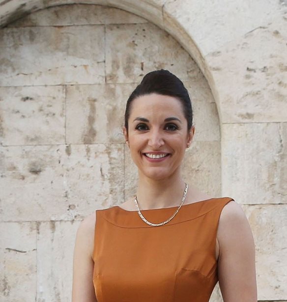 Η Κατερίνα Ευαγγελάτου με ένα αέρινο φόρεμα ιδανικό για επίσημες εμφανίσεις