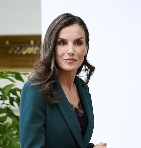 &#x393;&#x3B9;&#x3B1;&#x3C4;&#x3AF; &#x3C4;&#x3BF; &#x3C6;&#x3B5;&#x3C4;&#x3B9;&#x3BD;&#x3CC; &#x3A0;&#x3AC;&#x3C3;&#x3C7;&#x3B1; &#x3B5;&#x3AF;&#x3BD;&#x3B1;&#x3B9; &#x3B4;&#x3B9;&#x3B1;&#x3C6;&#x3BF;&#x3C1;&#x3B5;&#x3C4;&#x3B9;&#x3BA;&#x3CC; &#x3B3;&#x3B9;&#x3B1; &#x3C4;&#x3B7; &#x3B2;&#x3B1;&#x3C3;&#x3AF;&#x3BB;&#x3B9;&#x3C3;&#x3C3;&#x3B1; Letizia