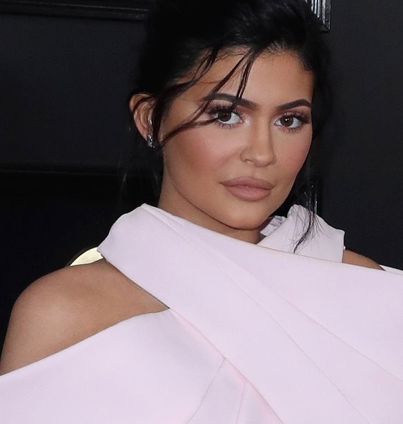 Kylie Jenner | Αυτός είναι ο αποτοξινωτικός χυμός που πίνει