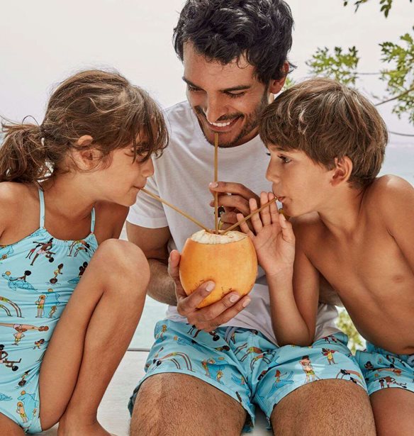 &#x397; Vilebrequin &#x3B3;&#x3B9;&#x3BF;&#x3C1;&#x3C4;&#x3AC;&#x3B6;&#x3B5;&#x3B9; &#x3C4;&#x3B7;&#x3BD; &#x397;&#x3BC;&#x3AD;&#x3C1;&#x3B1; &#x3C4;&#x3BF;&#x3C5; &#x3A0;&#x3B1;&#x3C4;&#x3AD;&#x3C1;&#x3B1;