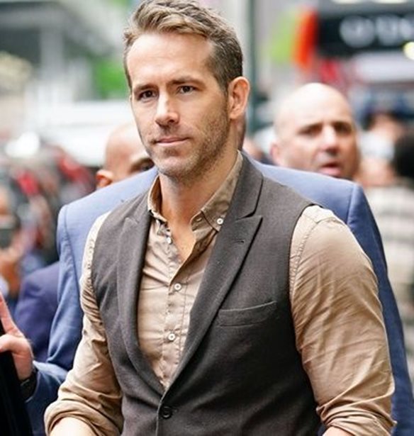 Ryan Reynolds | &#x397; &#x3B5;&#x3BE;&#x3BF;&#x3BC;&#x3BF;&#x3BB;&#x3CC;&#x3B3;&#x3B7;&#x3C3;&#x3AE; &#x3C4;&#x3BF;&#x3C5; &#x3B3;&#x3B9;&#x3B1; &#x3C4;&#x3B9;&#x3C2; &#x3BA;&#x3C1;&#x3AF;&#x3C3;&#x3B5;&#x3B9;&#x3C2; &#x3C0;&#x3BF;&#x3C5; &#x3C4;&#x3B1;&#x3BB;&#x3B1;&#x3B9;&#x3C0;&#x3C9;&#x3C1;&#x3BF;&#x3CD;&#x3BD; &#x3C4;&#x3B7;&#x3BD; &#x3C8;&#x3C5;&#x3C7;&#x3B9;&#x3BA;&#x3AE; &#x3C4;&#x3BF;&#x3C5; &#x3C5;&#x3B3;&#x3B5;&#x3AF;&#x3B1;